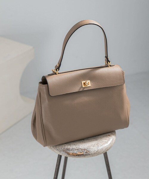 URBAN RESEARCH ROSSO（アーバンリサーチロッソ）の「AULENTTI　フラップバッグ（ハンドバッグ・レディース・BLACK/TAUPE・Free）」の14枚目の写真