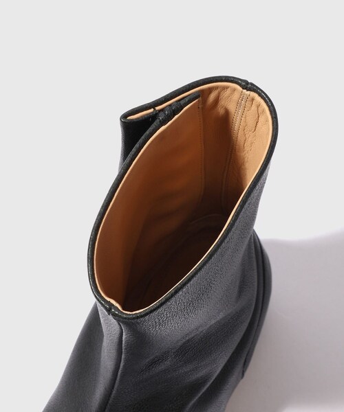 ADAM ET ROPE'(アダムエロペ)の「【Maison Margiela/メゾン マルジェラ】 TABI ANKLE BOOTS H30(ブーツ・メンズ・ブラック・40.0/41.0/42.0)」の12枚目の写真