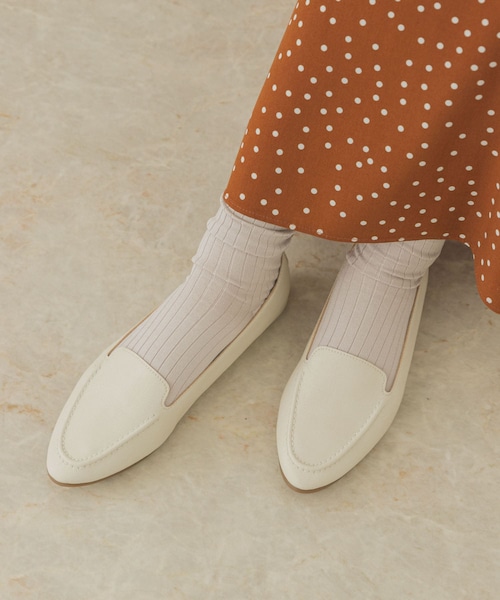 RODE SKO（ロデスコ）の「『MADE IN JAPAN』ELKE やわらかスリッポン（スリッポン・レディース・MILK TEA/PISTACHIO/IVORY/BLACK/LIGHT GRAY/OFF WHITE/BROWN・36/37/38）」の2枚目の写真