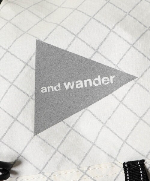 EKAL（エカル）の「and wander　ECOPAK 18L backpack（バックパック/リュック・メンズ・Black/Off White・one）」の10枚目の写真