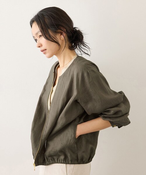 ROPE'（ロペ）の「ウォッシュリネンジップシャツブルゾン/イージーケア（ブルゾン・レディース・ベージュ/カーキ/ブルー・F）」の3枚目の写真