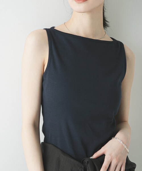 URBAN RESEARCH(アーバンリサーチ)の「FLORE FLORE TIMMI TANK(タンクトップ・レディース・BLACK/CHOCO PLUM/EVERGREEN/NAVY/MULBERRY・S)」の7枚目の写真