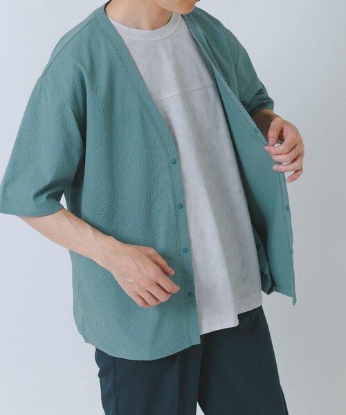 ITEMS URBANRESEARCH(アイテムズ アーバンリサーチ)の「『接触冷感/イージーケア/吸水速乾/撥水/防汚』高機能シアサッカー 半袖カーディガン(楽着シリーズ)(カーディガン/ボレロ・メンズ・BLACK/BEIGE/L.BLUE・M/L)」の22枚目の写真