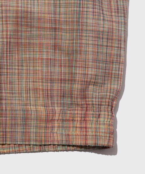 ADAM ET ROPE'（アダムエロペ）の「【Cale/カル】cotton ikat check SH BL（シャツ/ブラウス・メンズ・イエロー・3/4）」の9枚目の写真