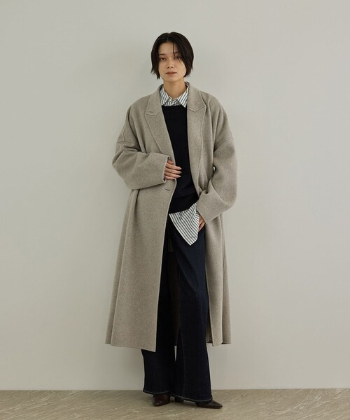ADAM ET ROPE'(アダムエロペ)の「Super140's シャルムリバーロングコート(チェスターコート・レディース・ブラック/ブラウン/ベージュ系・M/S)」の10枚目の写真