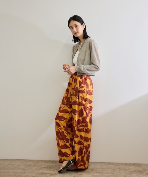 ROPE'(ロペ)の「DEVEAUXジオメトリックフラワーイージーワイドパンツ(その他パンツ・レディース・ブラック/オレンジ・36/38)」の10枚目の写真