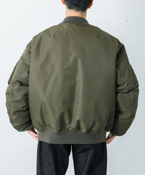 URBAN RESEARCH（アーバンリサーチ）の「phenix　JACKET TYPE P-0012（MA-1・メンズ・BLK/KHAKI・3/4）」の7枚目の写真