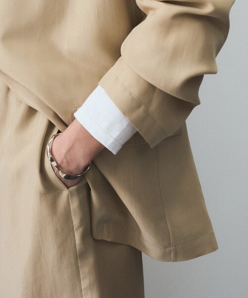 ADAM ET ROPE'（アダムエロペ）の「[25SS]GENTLE SILK ジャケット【セットアップ対応・洗える】（テーラードジャケット・レディース・ブラック/ベージュ/ブルー・F）」の12枚目の写真