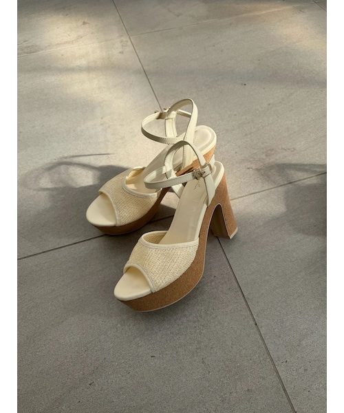 dazzlin（ダズリン）の「ジュート厚底サンダル（サンダル・レディース・アイボリー/ブラック/ブラウン・S/M/L）」の2枚目の写真