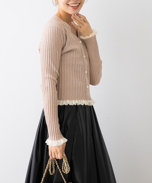 URBAN RESEARCH ROSSO（アーバンリサーチロッソ）の「F by ROSSO　スパンコールフリルリブカーディガン（カーディガン/ボレロ・レディース・BEIGE/GRAY/NAVY・Free）」の15枚目の写真