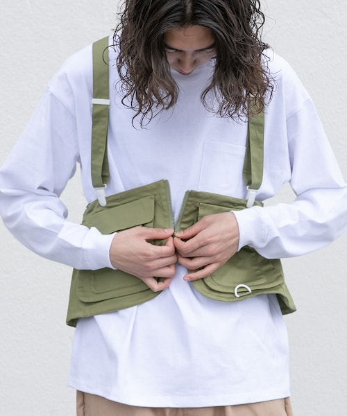 ITEMS URBANRESEARCH（アイテムズ アーバンリサーチ）の「2WAYユーティリティバッグベスト（ベスト・レディース・KHAKI/BEIGE/L.CHARCOAL・one）」の3枚目の写真