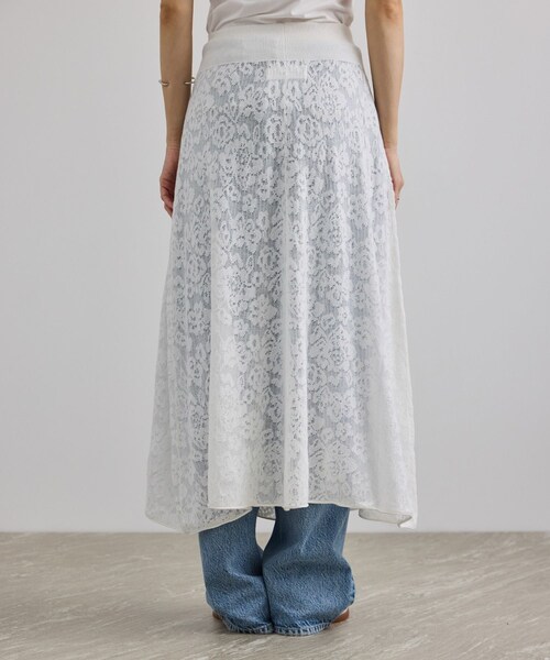 ADAM ET ROPE'(アダムエロペ)の「【extreme cashmere(エクストリーム・カシミア)】kelly ニットスカート(スカート・レディース・ブラック/ホワイト・F)」の10枚目の写真
