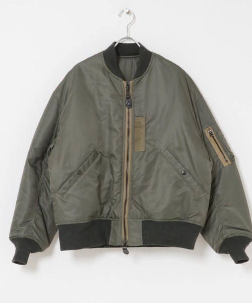 URBAN RESEARCH DOORS(アーバンリサーチドアーズ)の「marka MA-1(ミリタリージャケット・メンズ・SAGE GREEN/BLACK・2/3)」の16枚目の写真