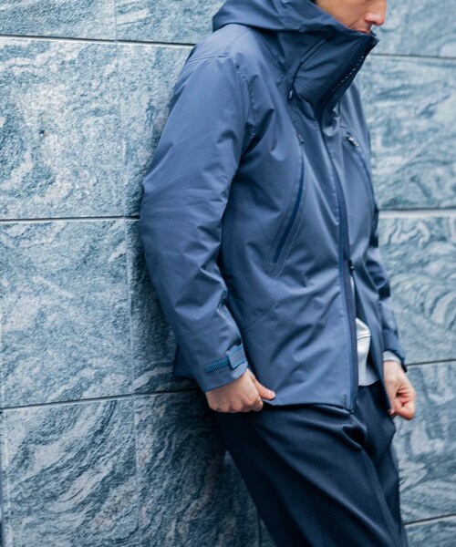 URBAN RESEARCH（アーバンリサーチ）の「『別注』DESCENTE ALLTERRAIN×URBAN RESEARCH　CREAS（マウンテンパーカー・メンズ・GRAPHITE・M/L/O）」の6枚目の写真