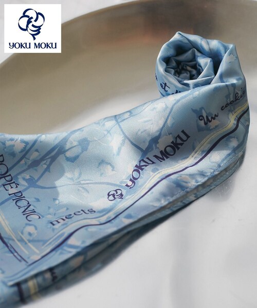 ROPE' PICNIC（ロペピクニック）の「【YOKU MOKU/ヨックモック×ROPE' PICNIC】フラワーグラデーションスカーフ（バンダナ/スカーフ・レディース・キナリ/ブルー系・F）」の2枚目の写真