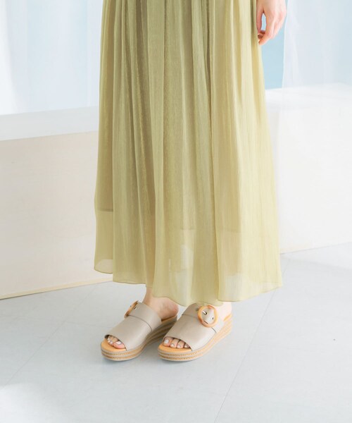 URBAN RESEARCH ROSSO（アーバンリサーチロッソ）の「グロッシーギャザーフレアスカート（スカート・レディース・PISTACHIO/ORANGE/NAVY・FREE）」の12枚目の写真