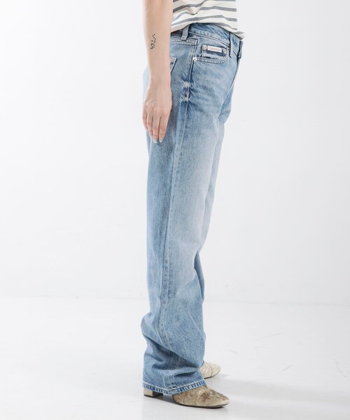 URBAN RESEARCH(アーバンリサーチ)の「Calvin Klein W.90s STRAIGHT SILVERSTONE(デニムパンツ・レディース・SCL BLUE・25/26)」の5枚目の写真