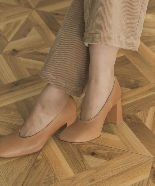 URBAN RESEARCH(アーバンリサーチ)の「MAISON EUREKA SQUARETOERETROPUMP VER2(パンプス・レディース・DARKAMBER/NATURAL・36/37/38)」の7枚目の写真