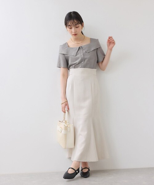 VIS（ビス）の「【夏トク価格】オフショルライクハーフスリーブブラウス/イージーケア（シャツ/ブラウス・レディース・ホワイト系/ダークブラウン系/ブルー系・F）」の21枚目の写真