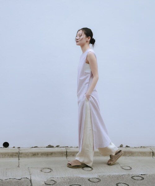 URBAN RESEARCH（アーバンリサーチ）の「new basic　インドコットンサッカーストライプワンピース（ワンピース・レディース・L.BEIGE/RED・FREE）」の22枚目の写真