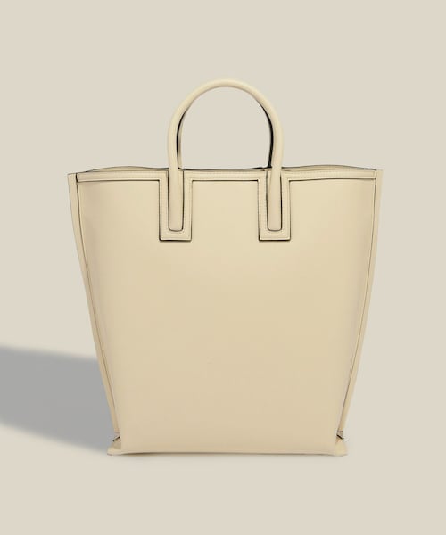 ROPE'（ロペ）の「【E'POR】Ree BAG Large【通勤】【A4対応】（トートバッグ・レディース・チャコール/ライトグレー/キナリ/ベージュ/モスグリーン/ネイビー/ブルー/ラベンダー/ブラック/オフホワイト/ベージュ系/カーキ/ブルー系/ピンク系/ワイン・F）」の6枚目の写真