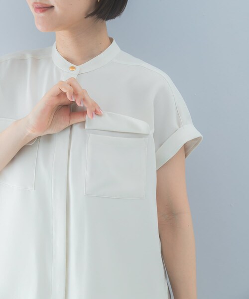 URBAN RESEARCH ROSSO（アーバンリサーチロッソ）の「クールタッチ吸水速乾ポケットフレアブラウス（シャツ/ブラウス・レディース・IVORY/D/NAVY・Free）」の15枚目の写真