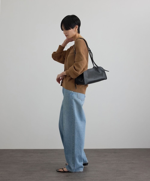 ADAM ET ROPE'(アダムエロペ)の「【W S(ドゥーブル)】ナチュラルレザーロングハンドルバッグ(ハンドバッグ・レディース・ブラック/ベージュ・F)」の13枚目の写真