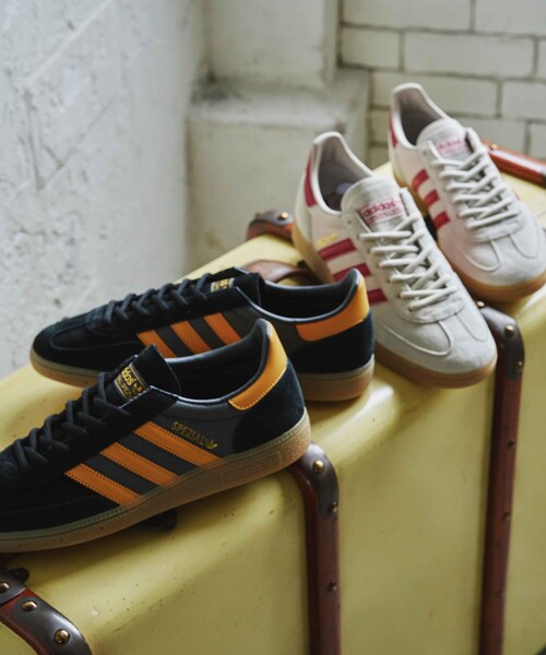 URBAN RESEARCH DOORS(アーバンリサーチドアーズ)の「『一部WEB限定カラー』adidas Exclusive HANDBALLSPEZIAL(スニーカー・レディース・ブラック/イエロー/ホワイト/レッド・23/23.5/24/24.5/25)」の10枚目の写真