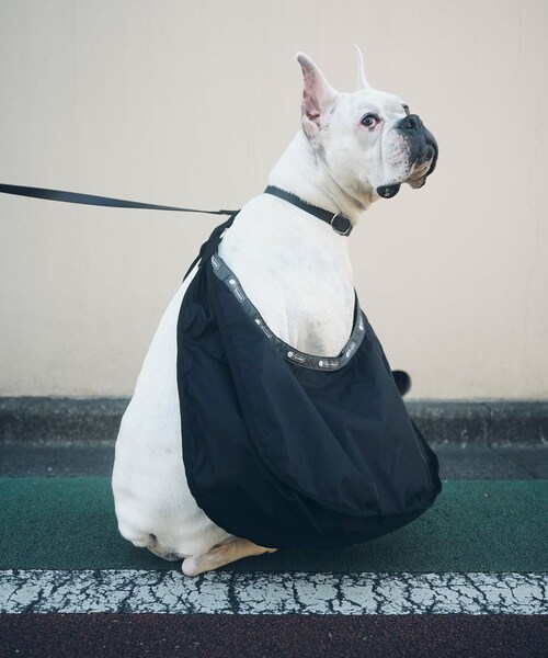 ADAM ET ROPE'(アダムエロペ)の「【LeSportsac for ADAM ET ROPE'】Exclusive Large Sportsac LT(ショルダーバッグ・レディース・ブラック・F)」の1枚目の写真