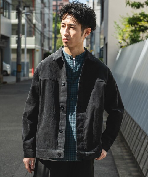 URBAN RESEARCH DOORS（アーバンリサーチドアーズ）の「コーデュロイ トラッカージャケット（テーラードジャケット・メンズ・D.CHARCOAL/BROWN/MOCHA・M/L）」の4枚目の写真