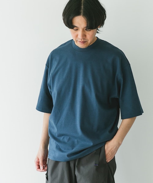 URBAN RESEARCH DOORS（アーバンリサーチドアーズ）の「『UR TECH』防汚ワイドテーパードTシャツ（Tシャツ/カットソー・メンズ・BLUE/WHITE/BLACK・M/L）」の3枚目の写真