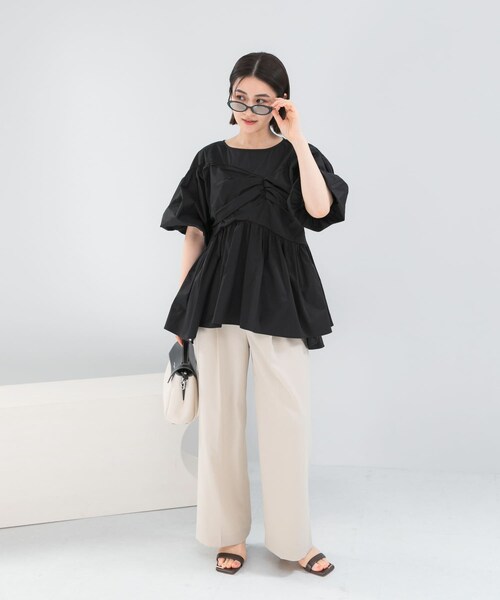 URBAN RESEARCH ROSSO（アーバンリサーチロッソ）の「『別注』ELENDEEK×ROSSO　GATHER BLOUSE（シャツ/ブラウス・レディース・O.WHT/BLK/BLU・Free）」の18枚目の写真