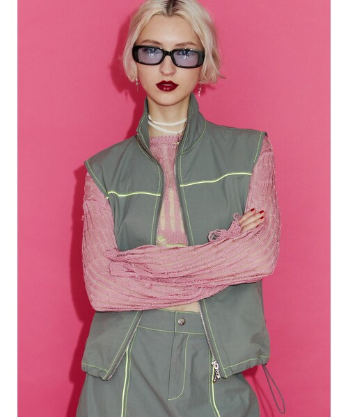 jouetie（ジュエティ）の「ZIPワークベスト【セットアップ対応】（ベスト・レディース・グレー/ピンク・M）」の2枚目の写真