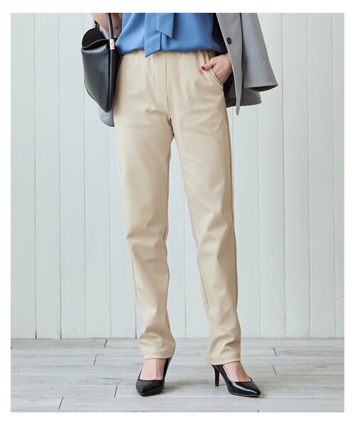 nissen（ニッセン）の「大きいサイズ ７つの優秀を叶える贅沢パンツ（ゆったりヒップ）（選べる２レングス）（吸汗速乾・抗菌防臭・UVカット）（パンツ・レディース・ネイビー/黒/グレージュ・L/LL/3L/4L/5L/6L/8L/10L）」の2枚目の写真