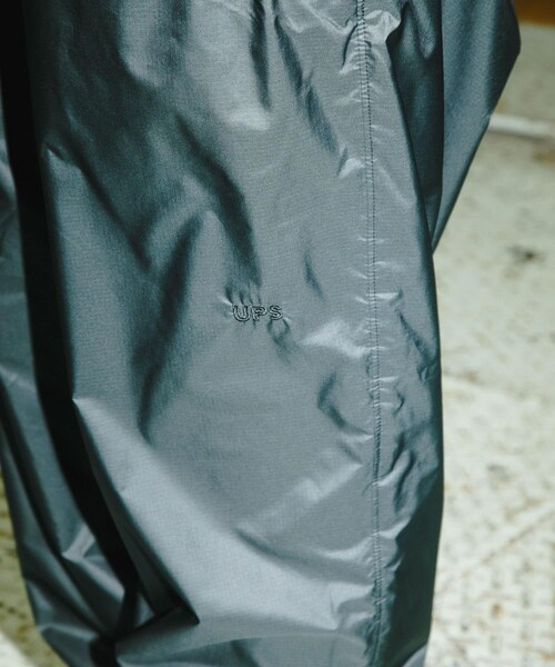 URBAN RESEARCH(アーバンリサーチ)の「『別注』BROOXON×URBS U.P.S. AIRLITE WARM SWEAT PANTS(スウェットパンツ・メンズ・BLACK・M/L/XL)」の7枚目の写真