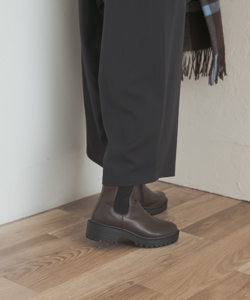 URBAN RESEARCH DOORS（アーバンリサーチドアーズ）の「トラックソールブーツ（ブーツ・レディース・BROWN/BLACK・36/37/38）」の17枚目の写真