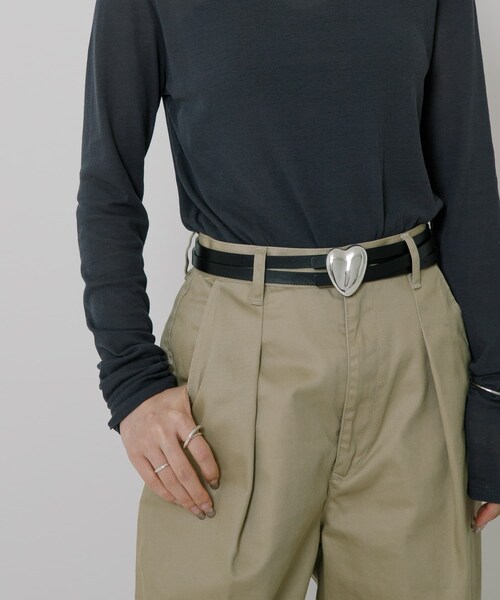 URBAN RESEARCH（アーバンリサーチ）の「A VACATION　HEART W SILVER BELT（ベルト・レディース・BLK BLK/IVO GRAY・-）」の4枚目の写真