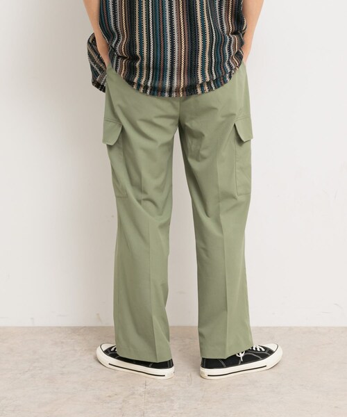 SENSE OF PLACE by URBAN RESEARCH（センスオブプレイスバイアーバンリサーチ）の「テックセンタープレスカーゴスラックス（その他パンツ・メンズ・BLACK/KHAKI・M/L）」の11枚目の写真