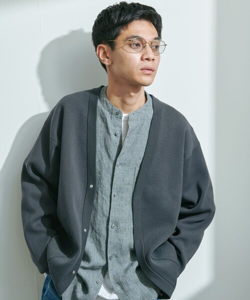 URBAN RESEARCH DOORS（アーバンリサーチドアーズ）の「『UR TECH Renew Knit』Vネックカーディガン（カーディガン/ボレロ・メンズ・GRAY/CHARCOAL/LIGHTBROWN・M/L）」の6枚目の写真