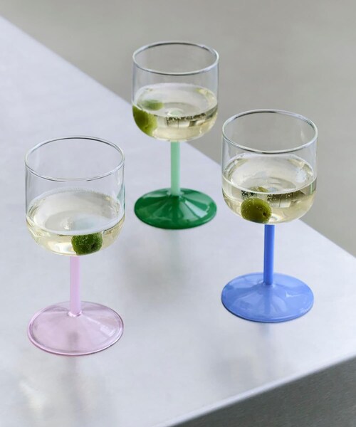 SENSE OF PLACE by URBAN RESEARCH(センスオブプレイスバイアーバンリサーチ)の「HAY Tint Wine Glass No.2 set2(グラス/マグカップ/タンブラー・メンズ・CL-JLGR/CL-JLBLU/CL-JDLPK・One)」の6枚目の写真