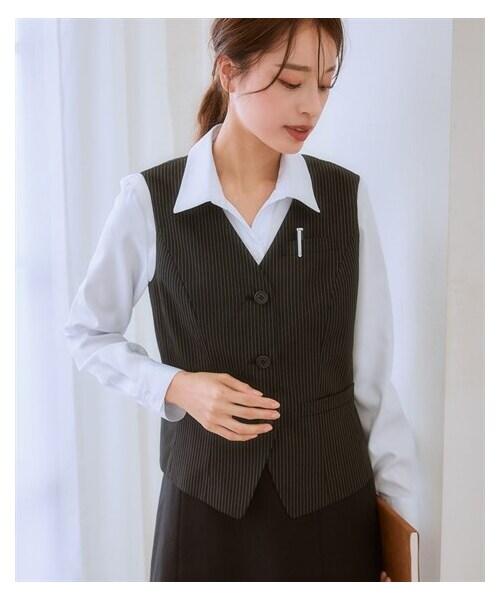 nissen（ニッセン）の「【事務服・会社制服】洗えるベスト（消臭テープ付）（上下別売り）（スーツスカート・レディース・黒×オフホワイトストライプ・S/M/L/LL/3L/4L/5L/6L/8L）」の4枚目の写真