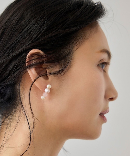 ROPE'(ロペ)の「【WEB限定】【les bonbon (ル ボンボン)】playfully pearl stud pierce PINK(ピアス(両耳用)・レディース・ピンク系・F)」の2枚目の写真