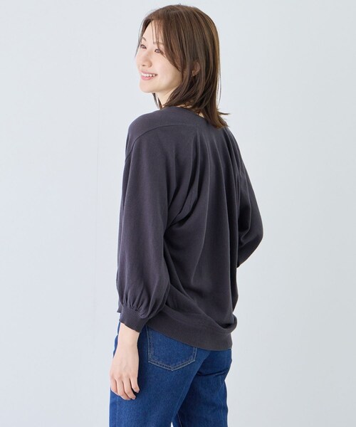 Jayro（ジャイロ）の「ピュアコットンカルマネックプルオーバー（ニット/セーター・レディース・スミクロ/ライトグレー/オフホワイト・F）」の6枚目の写真