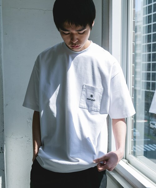 URBAN RESEARCH DOORS(アーバンリサーチドアーズ)の「『別注』Snow Peak Apparel×DOORS POCKET LOGO SHORT-SLEEVE T-SHIRTS(Tシャツ/カットソー・メンズ・WHITE/BLUEGRAY/FOLIAGE/CHARCOAL・M/L/XL)」の8枚目の写真