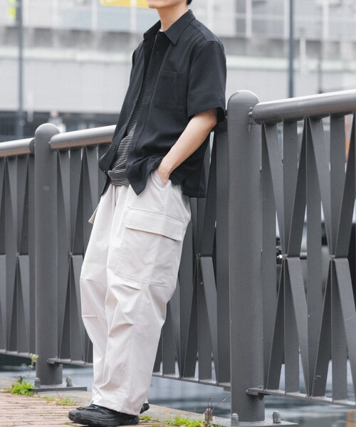 ITEMS URBANRESEARCH(アイテムズ アーバンリサーチ)の「『接触冷感/吸水速乾/イージーケア/UVカット』クイックドライリネンタッチ半袖シャツ(シャツ/ブラウス・メンズ・BLK/CHA/BEG/OLV・M/L)」の18枚目の写真