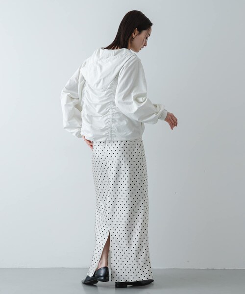 SENSE OF PLACE by URBAN RESEARCH(センスオブプレイスバイアーバンリサーチ)の「シャーリングライトブルゾン(ブルゾン・レディース・OFF WHITE/L.BLUE/CHARCOAL・One)」の9枚目の写真