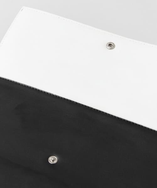 URBAN RESEARCH Sonny Label（アーバンリサーチサニーレーベル）の「01プリントレザークラッチバッグ（クラッチバッグ・レディース・ブラック/アイボリー/ピンク・one/One）」の7枚目の写真