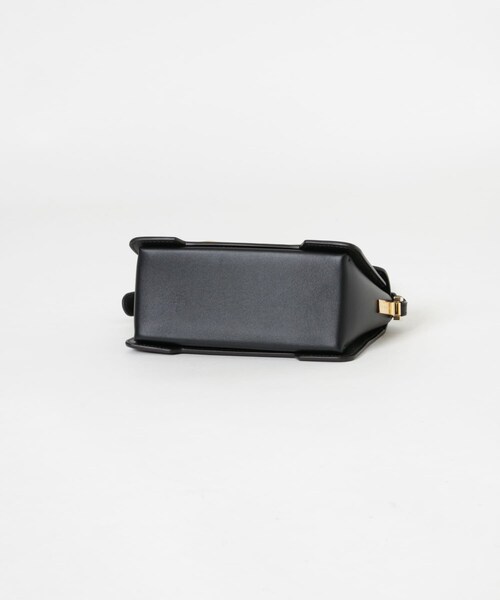 URBAN RESEARCH(アーバンリサーチ)の「MARNI MINI SHOULDER BAG(ショルダーバッグ・レディース・00W60/00N99/00M35・-/FREE)」の7枚目の写真