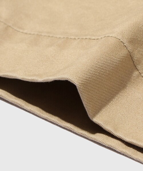 ADAM ET ROPE'（アダムエロペ）の「STRAIGHT CHINO（チノパンツ・メンズ・ベージュ/ネイビー・L/M/XL）」の22枚目の写真
