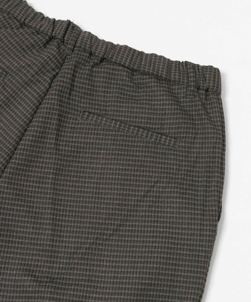 ITEMS URBANRESEARCH(アイテムズ アーバンリサーチ)の「ガンクラブチェック テーパードパンツ(その他パンツ・メンズ・BLK/BEG/BRN・M/L)」の13枚目の写真